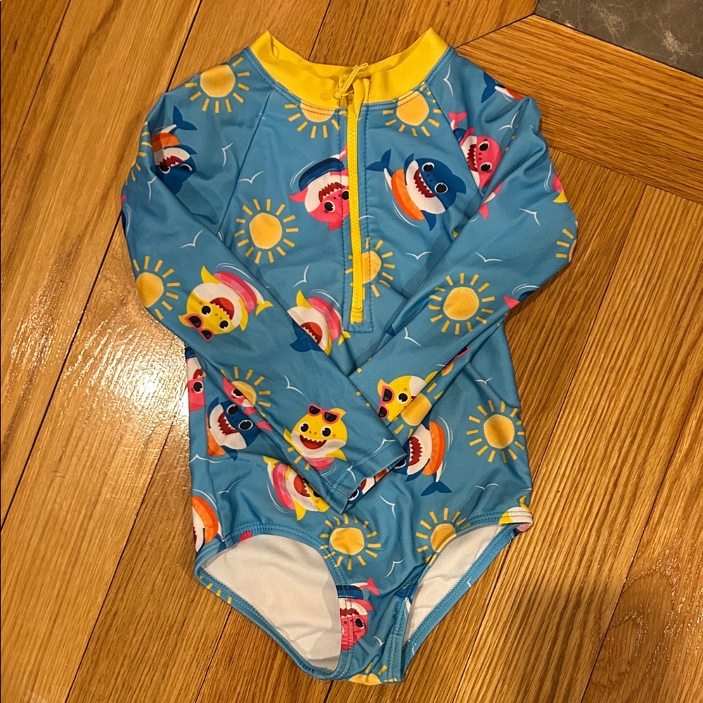 Baby Shark Print Rash Guard